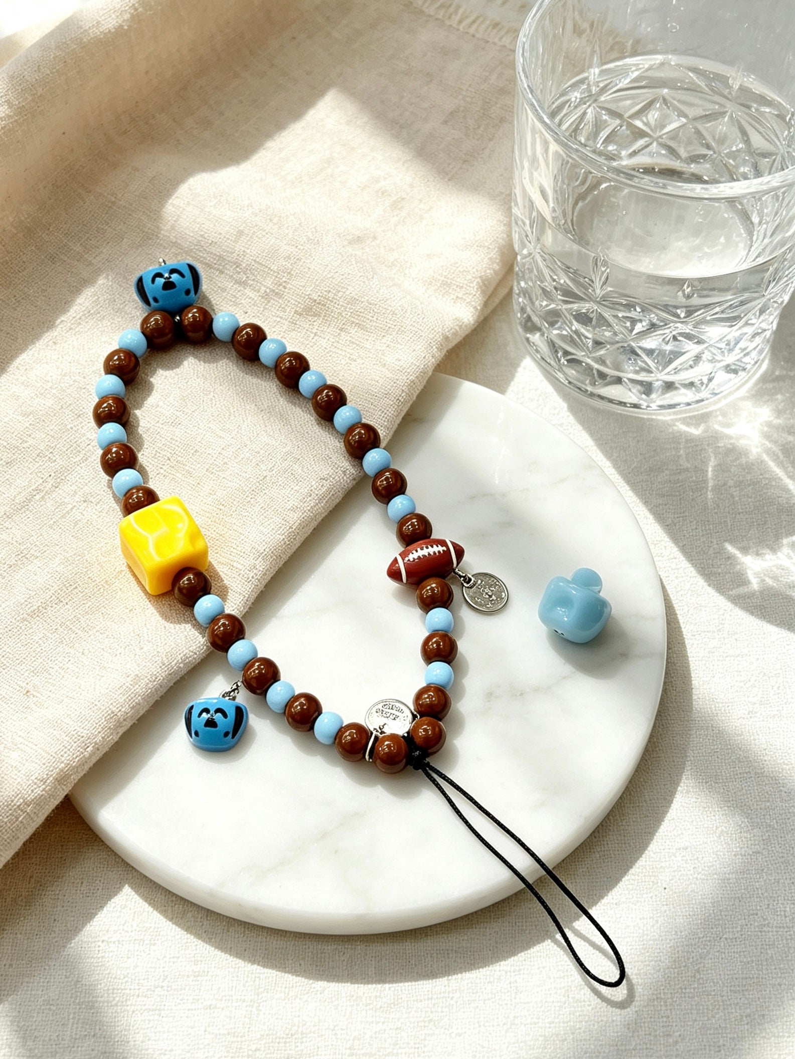 Decorative beaded phone strap for daily mobile phone carrying